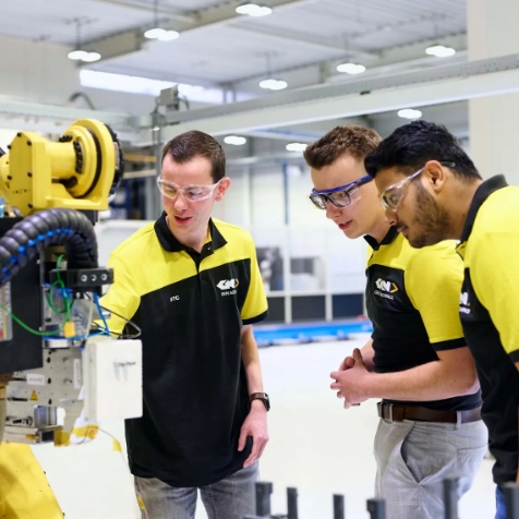 Jouw carrière starten met een technische opleiding in de luchtvaart? Start de opleiding Allround samenbouwer luchtvaartuigen bij GKN Fokker.