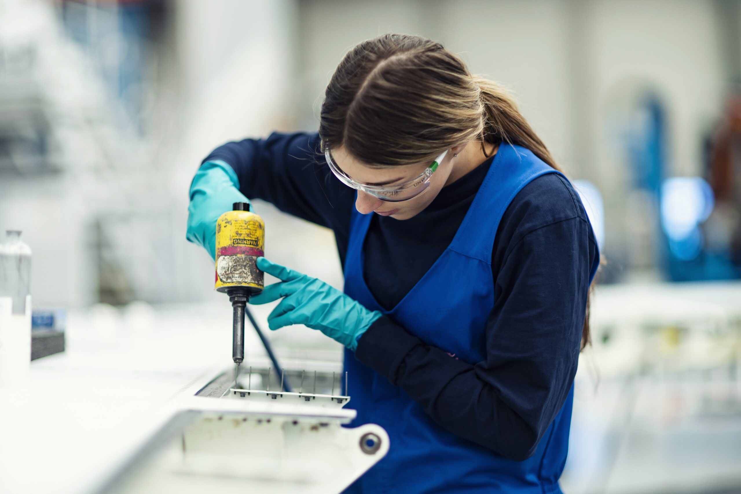 Start je mbo 3 BBL-opleiding en leer vliegtuigonderdelen bouwen bij GKN Fokker. Bouw mee aan de toekomst van de luchtvaart!